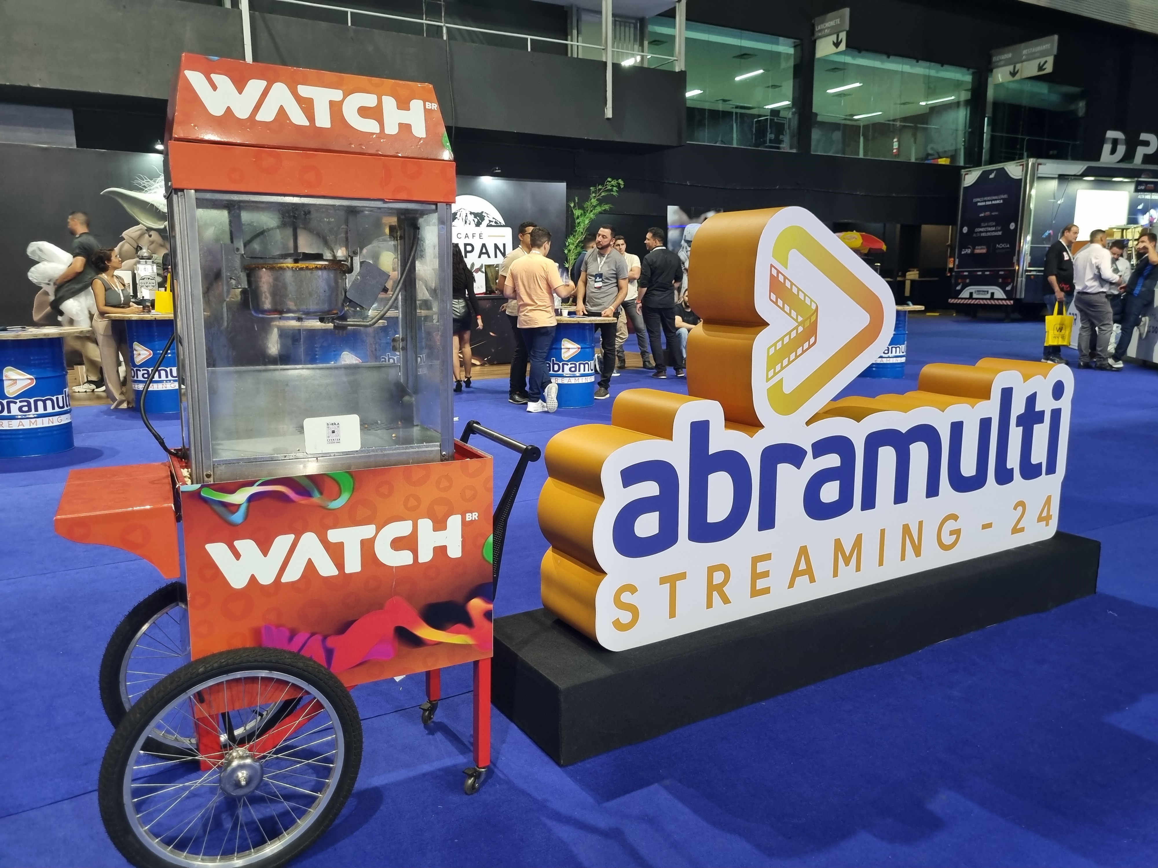 Carrinho de pipoca da marca Abramulti Streaming